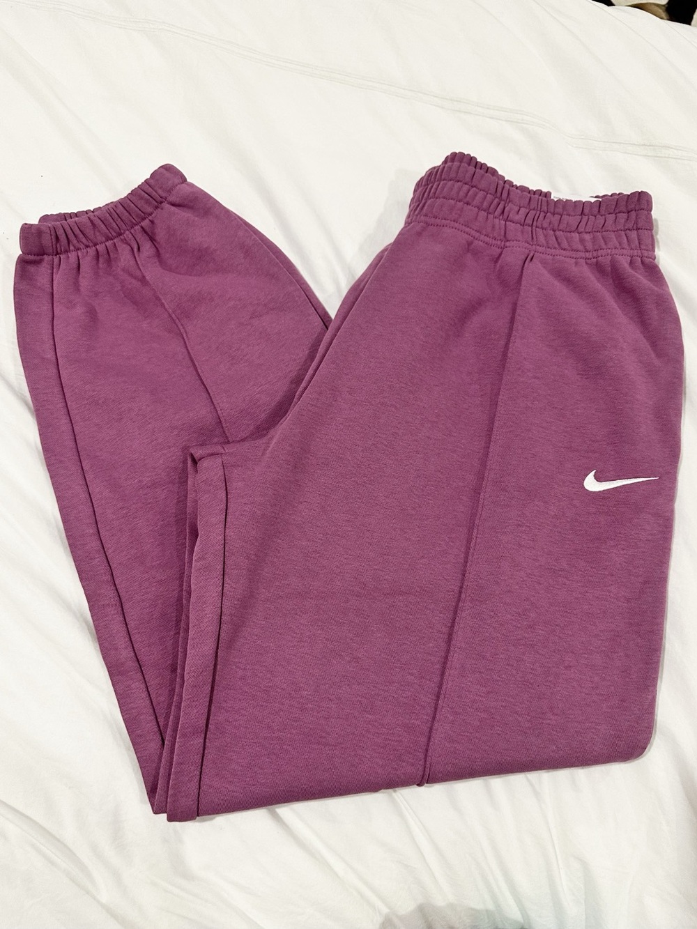Nike Phoenix Fleece Women's Over-Oversized Mid-Rise Sweatpants